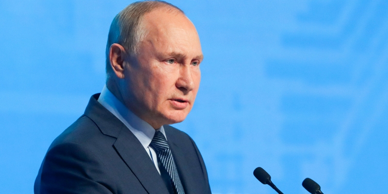 Putin urged not to shift responsibility for gas