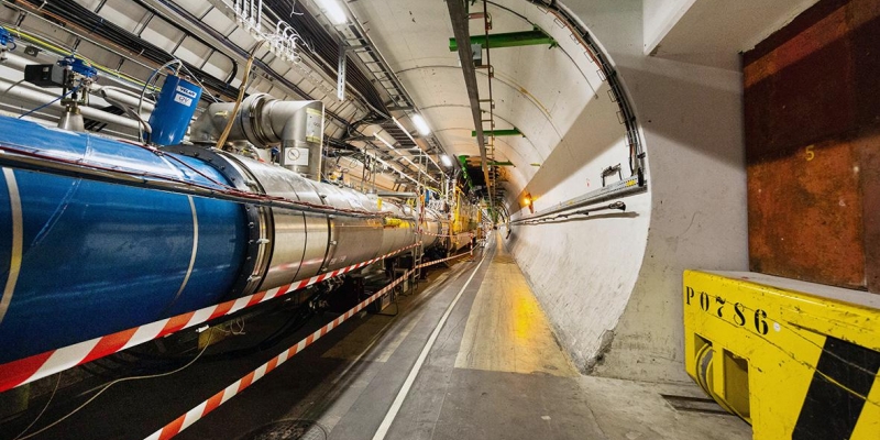 CERN allowed the collider to stop due to lack of electricity