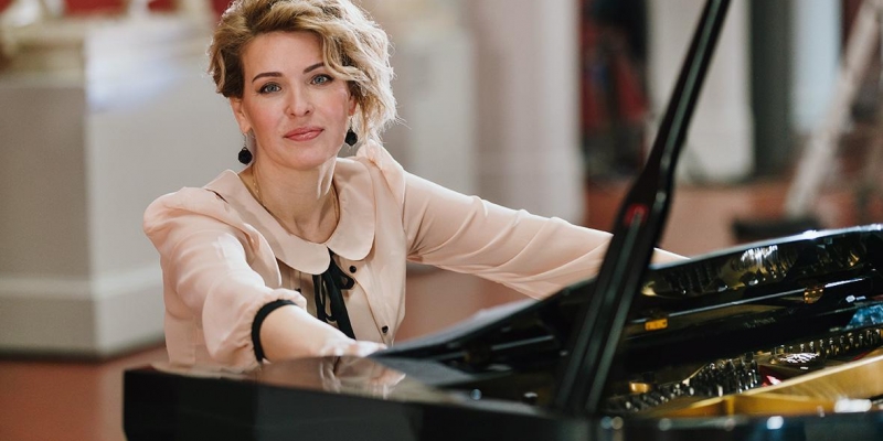 The performance of pianist Polina Ossetinskaya was canceled in St. Petersburg