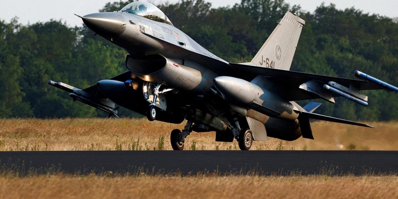 Шойгу спрогнозировал срок уничтожения F-16, которые передадут Украине