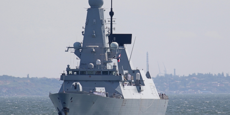  The Ministry of Defense called the British destroyer a 
