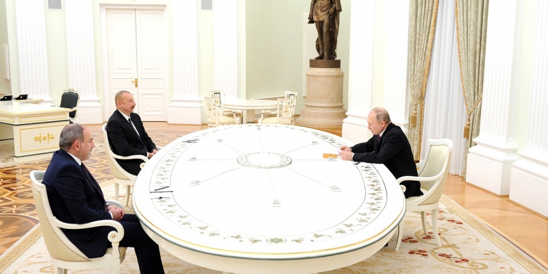 Putin's talks with Pashinyan and Aliyev. Video