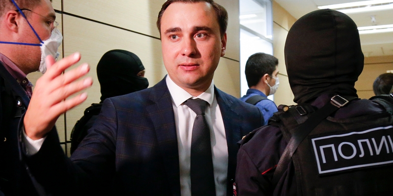Rosfinmonitoring added Zhdanov and Volkov to the register of extremists