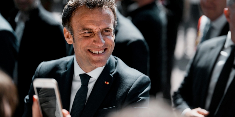 Exit polls showed Macron's victory in the presidential election