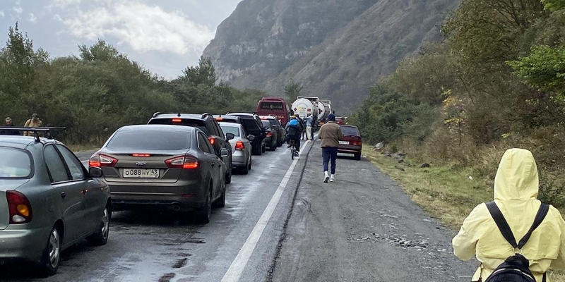 The Ministry of Internal Affairs of Ossetia urged to refuse trips to Georgia because of queues at the checkpoint