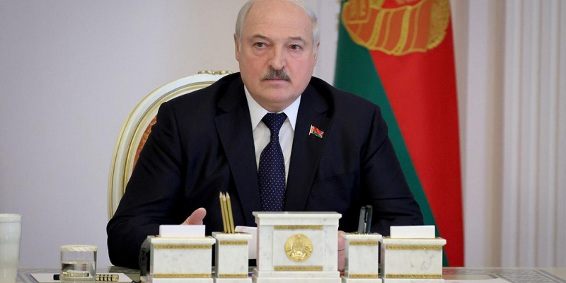 Lukashenko said that Ukraine could face complete destruction