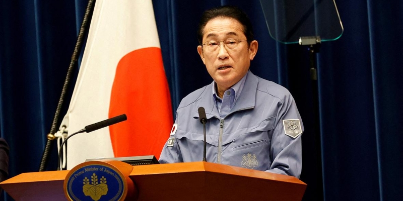 Премьер Японии заявил о желании заключить мирный договор с Россией