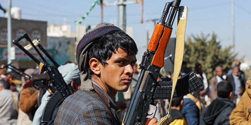 В столице Йемена Сане вновь раздались взрывы